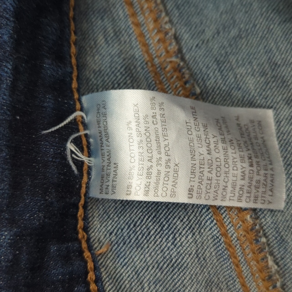 Chico's Blue Ankle Cropped Jeans with Streamlined Fit - Picture 4 of 4